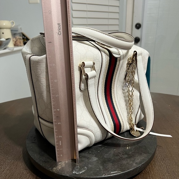 Gucci Bowling Bag - White with Red & Navy Interior. - Picture 11 of 15